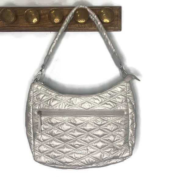 Baggallini Bags Nwt Baggallini Silver Quilted Convertible Hobo Crossbody Bag Poshmark